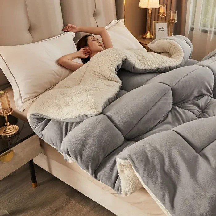 Brisbane™ Premium Reversible Sherpa Doona